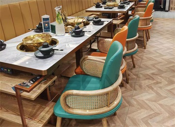 椰皇四季椰漿雞餐廳火鍋?zhàn)酪渭揖? /></a></dt>
                        <dd>
                            <a href=
