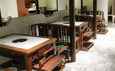 廣州火鍋串串桌椅定做,火鍋串串桌椅廠家直銷(xiāo)